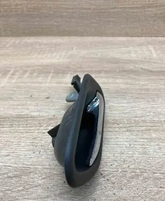 BMW 5 E39 Front door interior handle 8125514