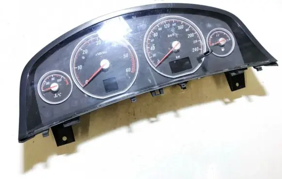 Opel Signum Speedometer (instrument cluster) 93182021 a2c53095633