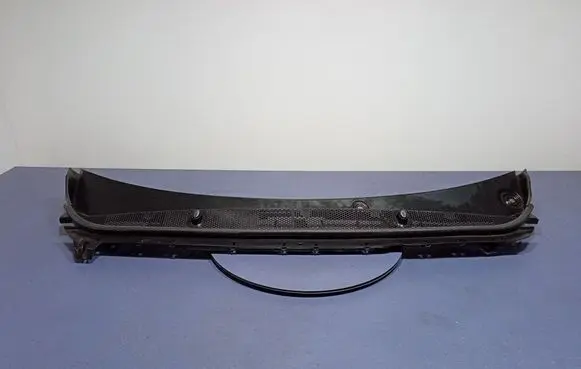 Peugeot 308 Wiper trim 98057172XT