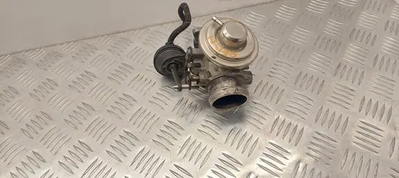 Seat Leon (1M) Engine shut-off valve 038129637 038131501E