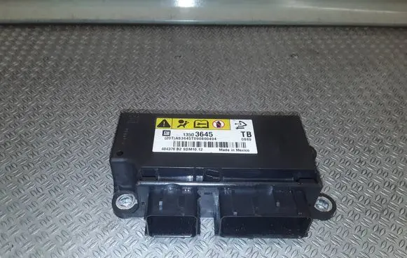Opel Insignia A Airbag control unit/module 13503645