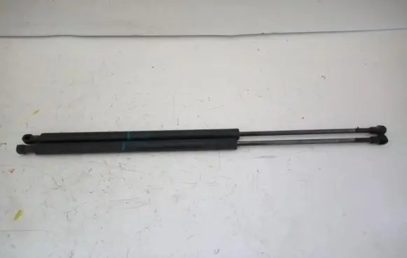 Peugeot 206 Shock absorber/damper mounting bracket 