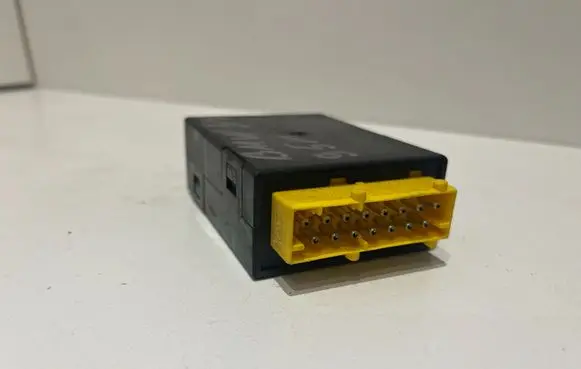 BMW 3 E36 Immobilizer control unit/module 8362277 61358362277 110187