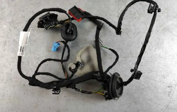 Volvo XC40 Rear door wiring loom 32141447