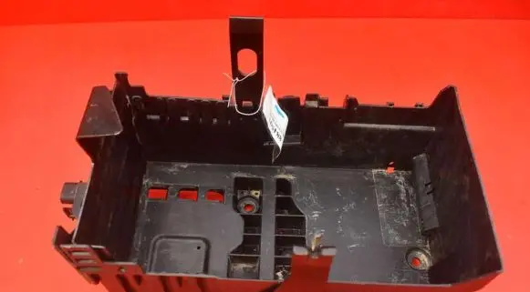 Battery box tray