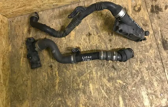 Nissan Qashqai Intercooler hose/pipe