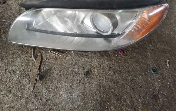 Volvo S80 Headlight/headlamp 30796135