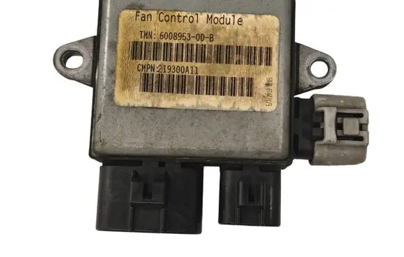Tesla Model S Fan control module 600895300B