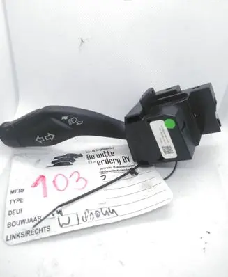 Ford Focus Indicator stalk AV6T13335AD