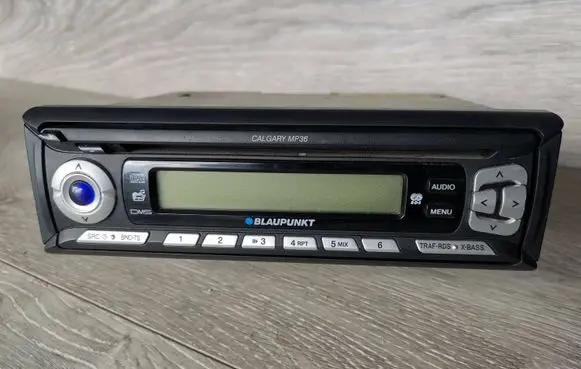 Audi 100 S4 C4 CD/DVD changer 