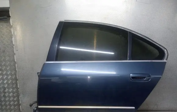 Peugeot 607 Rear door