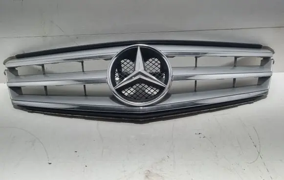 Mercedes-Benz C AMG W204 Front bumper upper radiator grill A2048800023 A2048850836 A2078880260