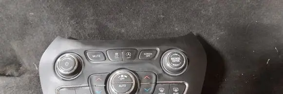 Jeep Cherokee Climate control unit 68285942AE