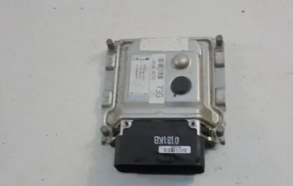 Hyundai i30 Engine control unit/module ECU 391032B125