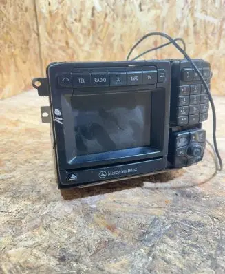 Mercedes-Benz S W220 Radio/CD/DVD/GPS head unit A2208270442 7612001571 8638204257