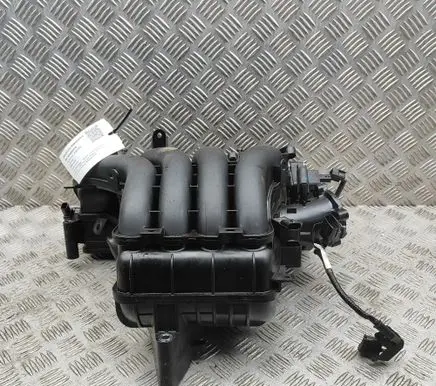 Mazda 3 Intake manifold PW2AMB0047 PW2A13100