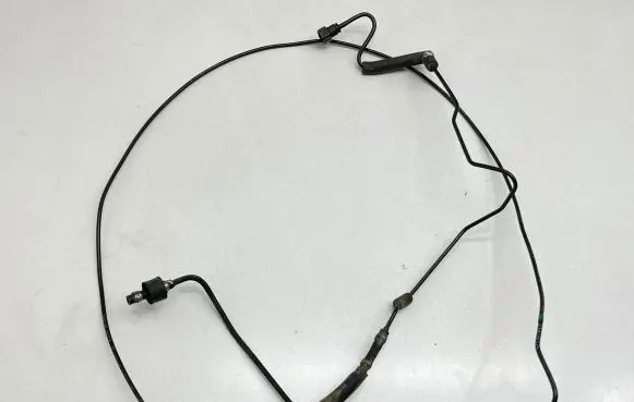 Volvo V70 Fuel line pipe 31372140