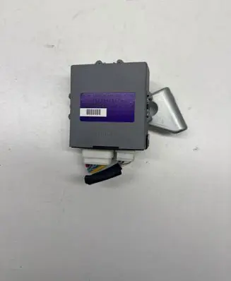 Lexus RX 330 - 350 - 400H Window wiper relay 8594048020 623332000