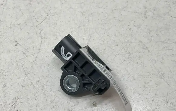 Nissan Pulsar Airbag deployment crash/impact sensor 988303RA0A 03082016 NA3RA16308519D