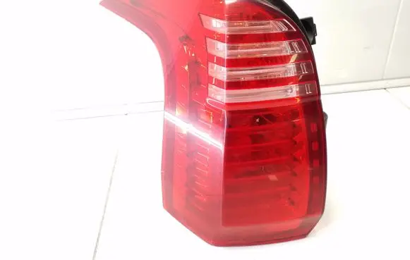 Peugeot 5008 Rear/tail lights 9672666580
