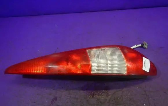 Ford Mondeo Mk III Rear/tail lights 1S7113404C