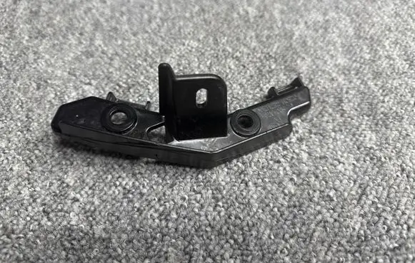 BMW X1 U11 Fender mounting bracket 9883592 51119883592 21163611