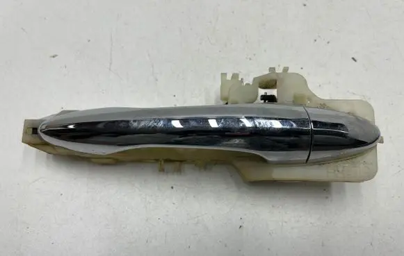 KIA Sportage Front door exterior handle