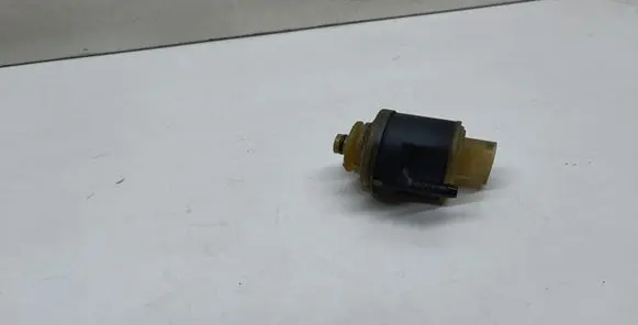 BMW 1 E82 E88 Fuel filter heater 8517897
