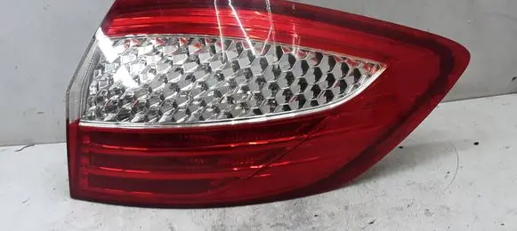Ford Mondeo MK IV Rear/tail lights 7S7113404B