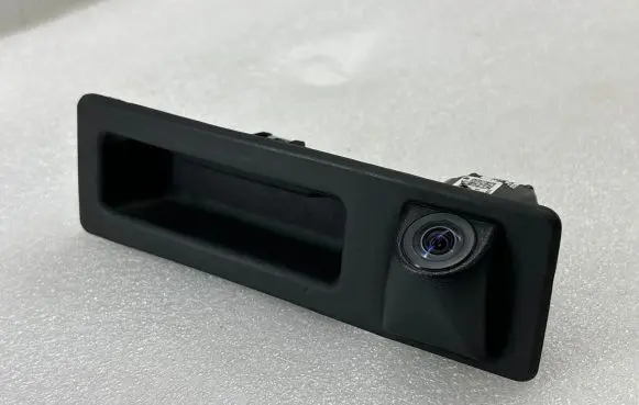 BMW 4 F32 F33 Tailgate handle with camera 7368753