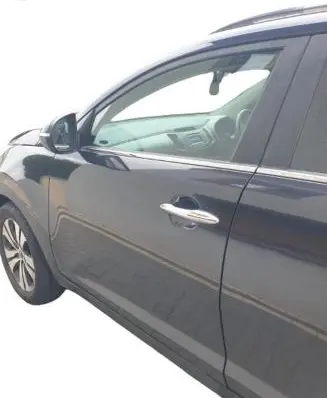 KIA Sportage Front door
