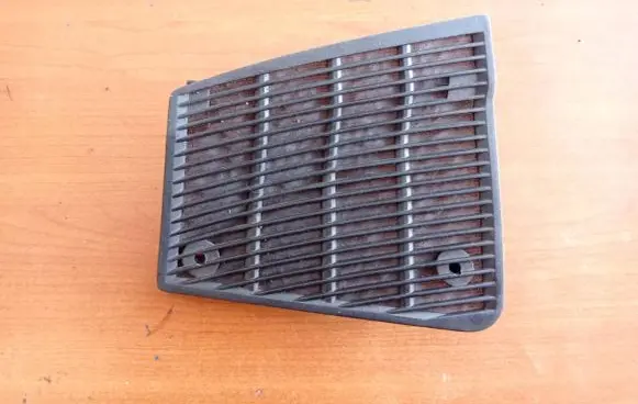Mercedes-Benz 190 W201 Side speaker trim/cover 