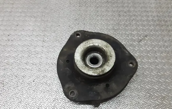 Volkswagen PASSAT B6 Front coil spring rubber mount 
