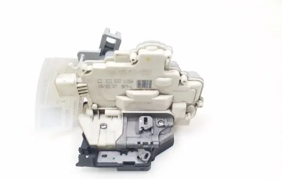 Audi Q7 4L Front door lock 3C2837015A