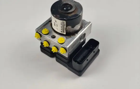 Suzuki Grand Vitara II ABS Pump 06210950913 06210208764 64J2