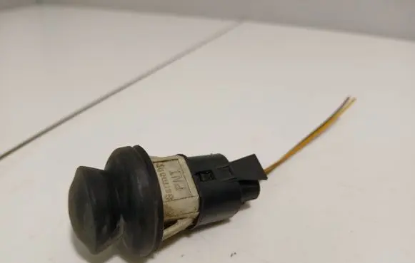 Audi A2 Front door sensor 6N0947563