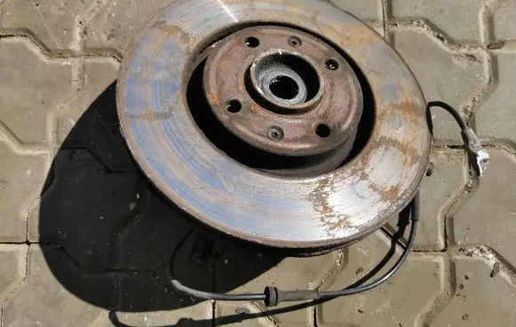 Citroen Berlingo Front wheel hub spindle knuckle