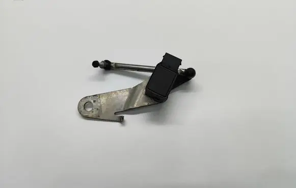 BMW 5 E60 E61 Headlight/headlamp level sensor 6760824 676082402 31126760824