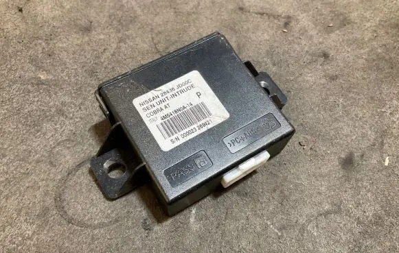 Nissan Qashqai Alarm control unit/module 28436JD00C 4M5418N0A14 000023269421