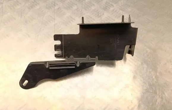 Volvo XC40 Exhaust heat shield 32262012