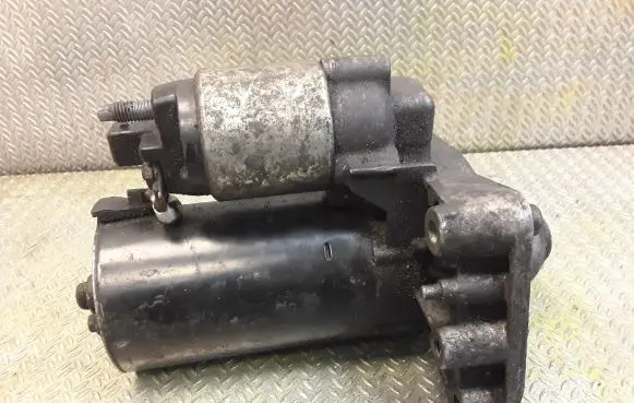 Mini One - Cooper Coupe R56 Starter motor 7552697