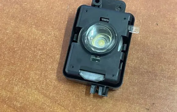 Tesla Model S Front seat light 101368000C 101368000B 33541A