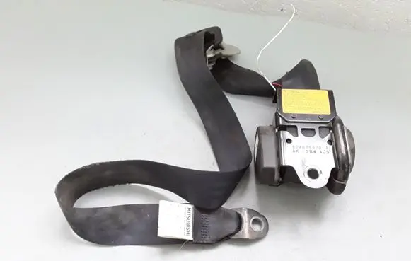 Mitsubishi Outlander Front seatbelt 6066747 604675800A