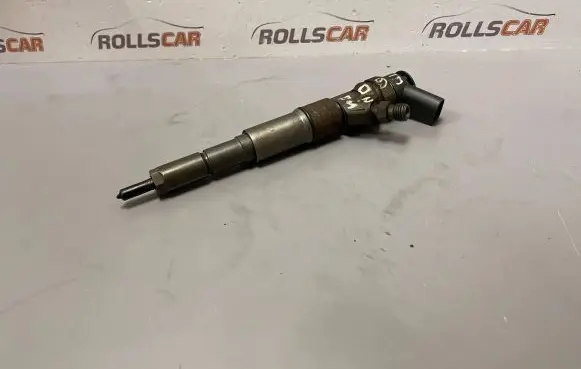 BMW 5 E60 E61 Fuel injector 7794652