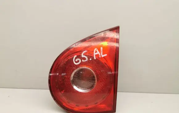 Volkswagen Golf V Tailgate rear/tail lights 285002