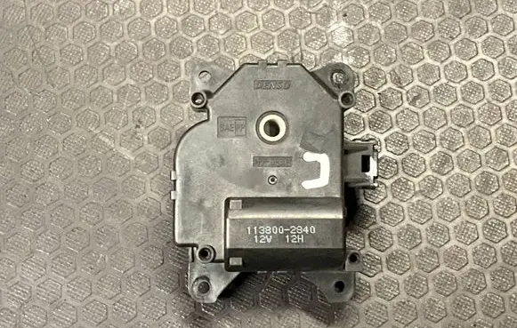 Mitsubishi Colt Air flap motor/actuator 1138002840