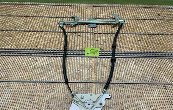 Mercedes-Benz G W461 W463 1st Gen Rear window lifting mechanism without motor A4637301046 4637301046