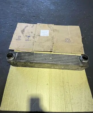BMW 5 E60 E61 Intercooler radiator