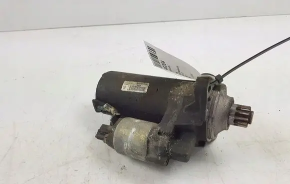Volkswagen Golf V Starter motor