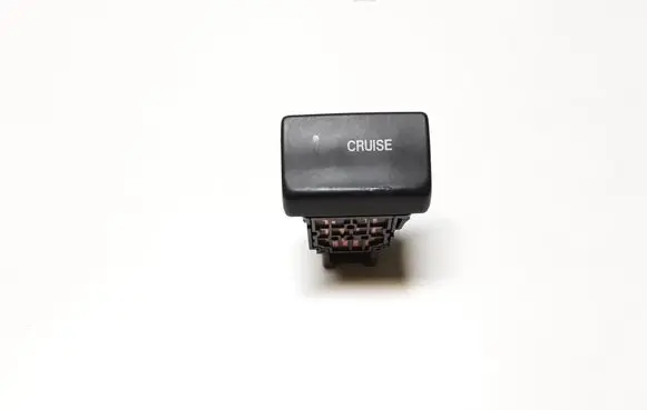 Subaru Forester SG Cruise control switch 06016